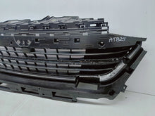Laden Sie das Bild in den Galerie-Viewer, VW Transporter Caravelle T7 23- KÜHLERGRILL STOSSFÄNGER VORNE S741-17E778-A