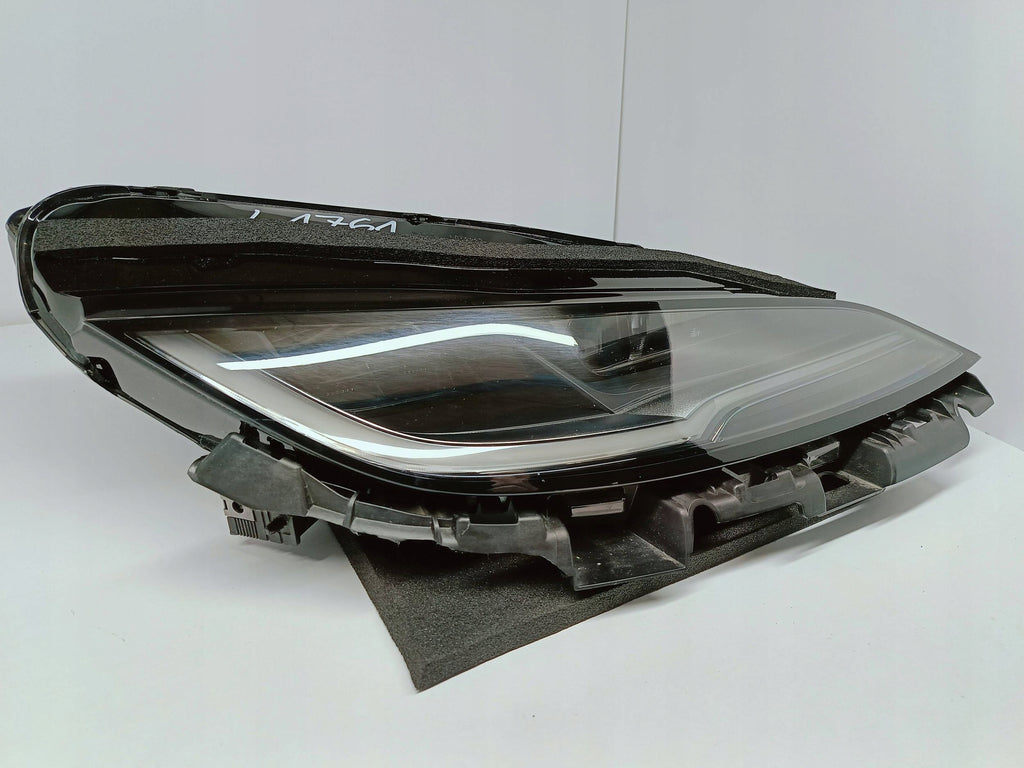 TESLA MODEL 3 LIFT HIGHLAND 23- LAMPA PRAWA PRZÓD FULL LED EU 1760889-00-E