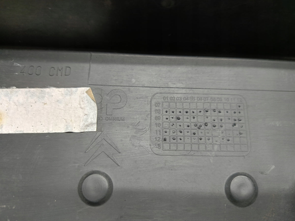 Citroen C3 Picasso 08- Kratka Atrapa Grill Zderzaka Przedniego 9681800777 — zdjęcie 9 z 10