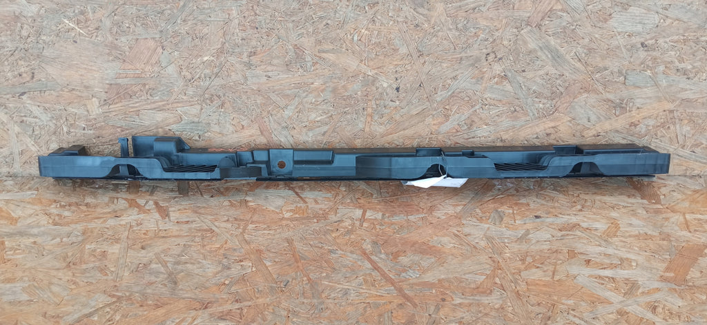 VOLKSWAGEN TOURAN 15- HALTER MITTE HINTEN STOßSTANGE NEU 5TA807863