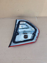 Załaduj zdjęcie do przeglądarki galerii, CITROEN C4 PICASSO 06- LAMPA TYŁ TYLNA LEWA 9653547677