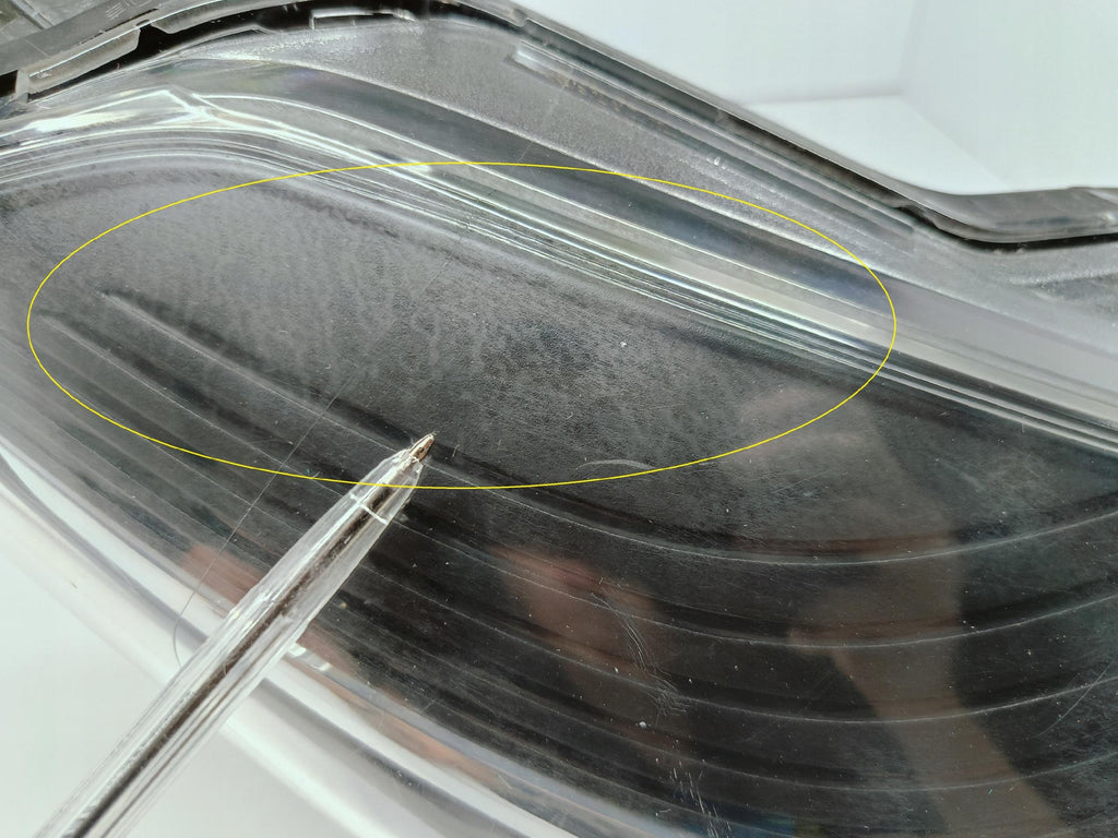 TOYOTA YARIS III LIFT 14- LAMPA PRAWA PRZÓD PRZEDNIA KOITO OD-160