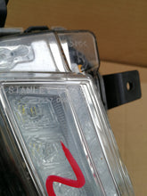 Laden Sie das Bild in den Galerie-Viewer, SUZUKI VITARA 15- HALOGEN DRL RECHTS LEUCHTE RECHTS SCHEINWERFER STANLEY W1378