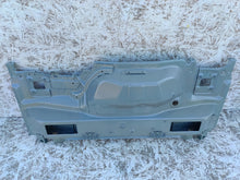 Laden Sie das Bild in den Galerie-Viewer, SUZUKI BALENO 15- HECKBAND HECKWAND VERSTÄRKUNG NEU 65500M68P10-000