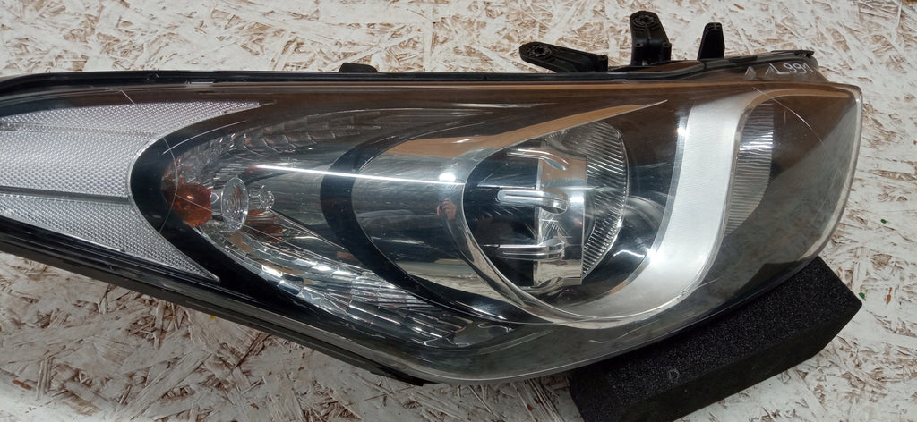 HYUNDAI I30 II 12- LAMPA REFLEKTOR PRAWY PRZÓD SOCZEWKA 92102-A6000 EU OE