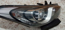 Load image into Gallery viewer, HYUNDAI I30 II 12- LAMPA REFLEKTOR PRAWY PRZÓD SOCZEWKA 92102-A6000 EU OE