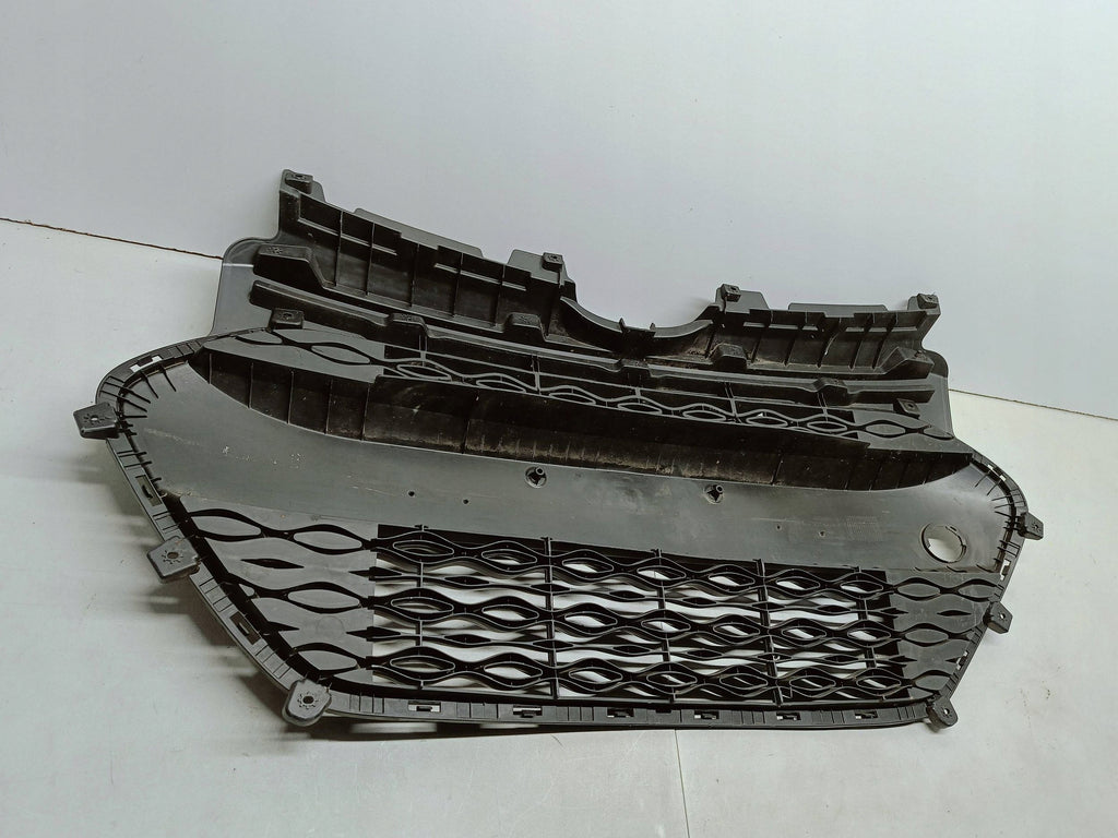 Hyundai i10 II 13- KRATKA ŚRODKOWA ATRAPA GRILL ZDERZAKA PRZÓD 86569-B9000