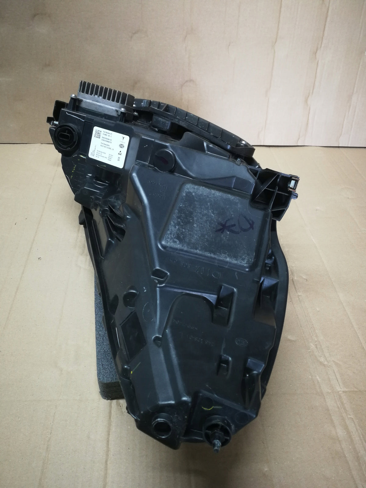 Tesla Model 3 Y Lift 20- Front Left Light Full LED EU 1514952-00-C — photo 11 of 14