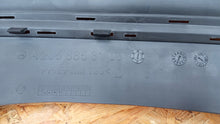 Laden Sie das Bild in den Galerie-Viewer, MERCEDES C KLASSE W205 AMG 14- DIFFUSOR HECKSTOSSSTANGE A2058853103