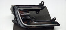 Laden Sie das Bild in den Galerie-Viewer, VW PASSAT B8 14- HALOGEN SCHEINWERFER TFL LED RECHTS VORNE 3G0941056A