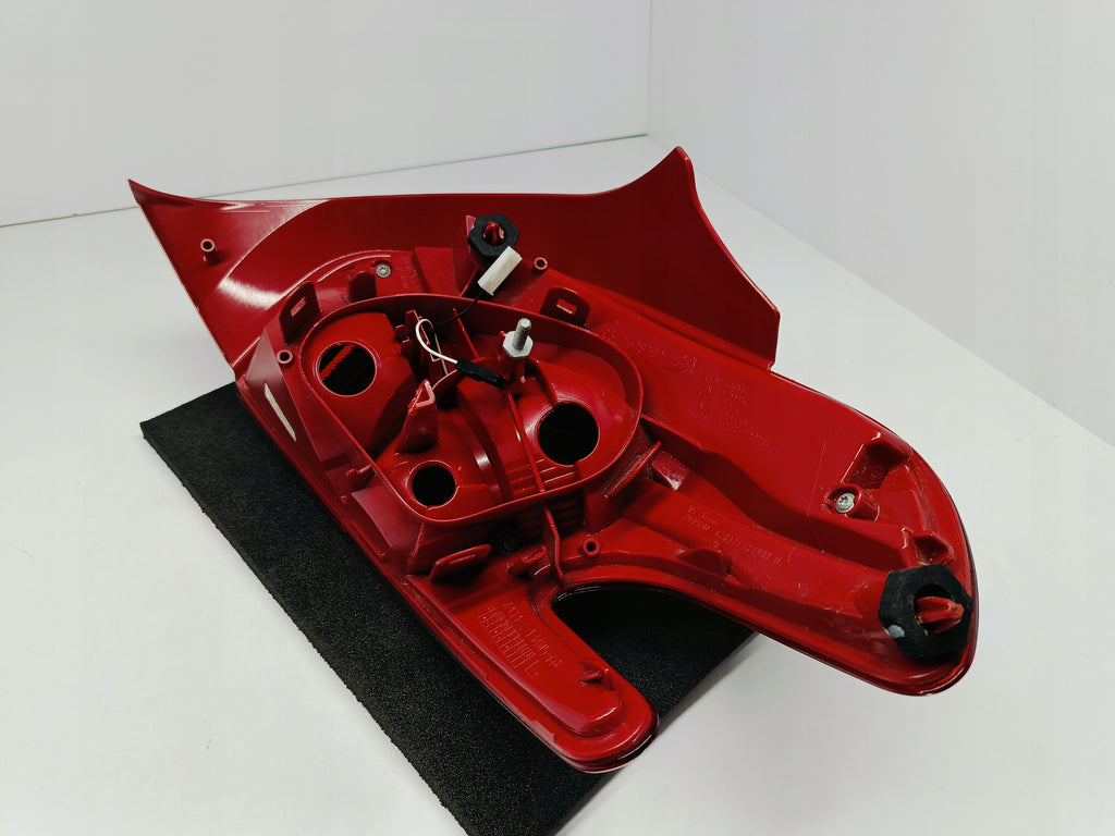 PEUGEOT 208 I 12- LAMPA LEWY TYŁ LEWA TYLNA EU 9672628280