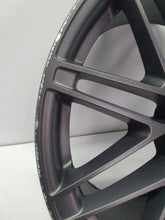 Load image into Gallery viewer, Porsche Macan FELGA ALUMINIOWA 11''x22'' ET47 5x130 RS SPYDER 95C601025AE