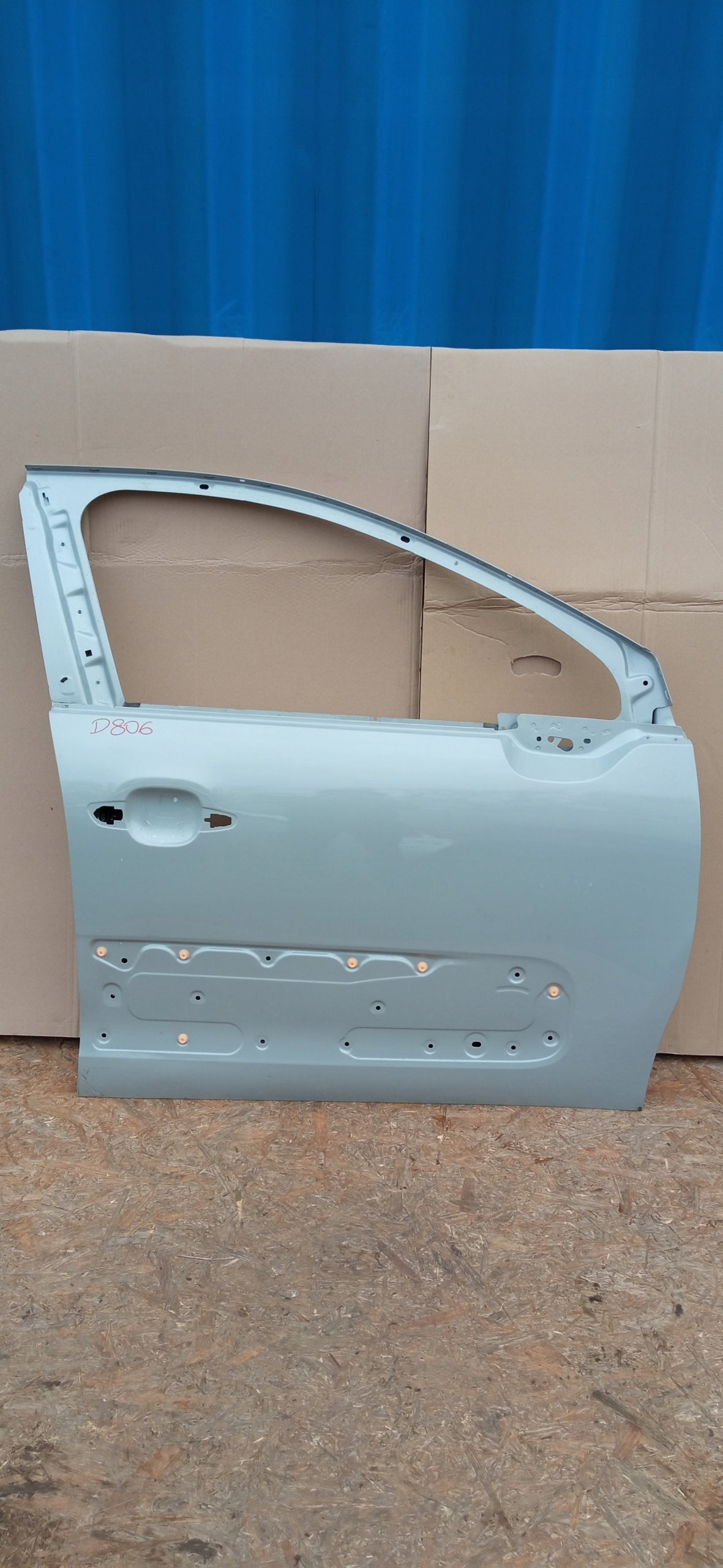 Citroen C3 III 16- Drzwi Prawy Przód Prawe Przednie — zdjęcie 1 z 16
