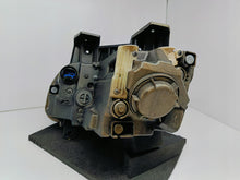 Laden Sie das Bild in den Galerie-Viewer, HYUNDAI KONA I FACELIFT 20- SCHEINWERFER RECHTS VORNE LINSE 92102-J9500