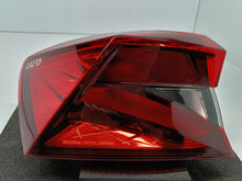 Załaduj zdjęcie do przeglądarki galerii, SKODA FABIA IV 4 6VE HB 21- LAMPA LEWA TYŁ TYLNA 6VE945095