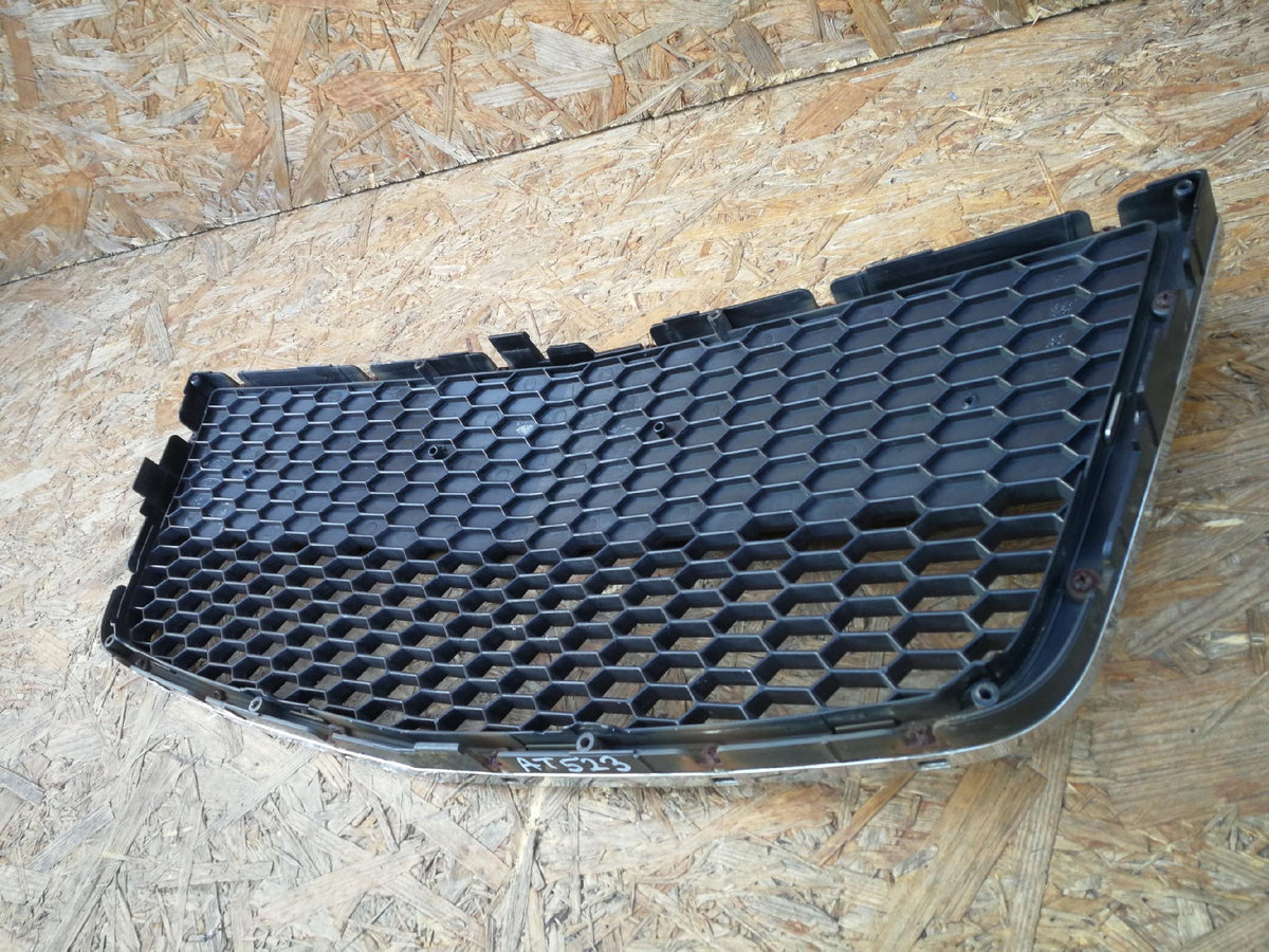 Chevrolet Aveo T250 Lift 07- Calandre Calandre Inférieur Pare-Chocs Avant 96813742 — photo 7 sur 10