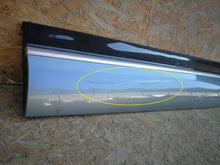 Laden Sie das Bild in den Galerie-Viewer, XPENG G9 23- LISTWA DRZWI LEWY PRZÓD LEWA PRZEDNIA 7155130EA1