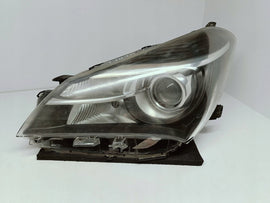 Toyota Yaris III LIFT 14- LAMPA LEWA PRZÓD PRZEDNIA SOCZEWKA KOITO 0D-160