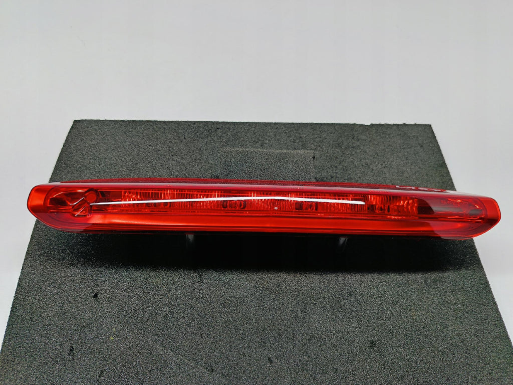 PEUGEOT 208 I 12- LAMPA ŚWIATŁO HAMOWANIA TRZECI STOP NOWA 9674309080