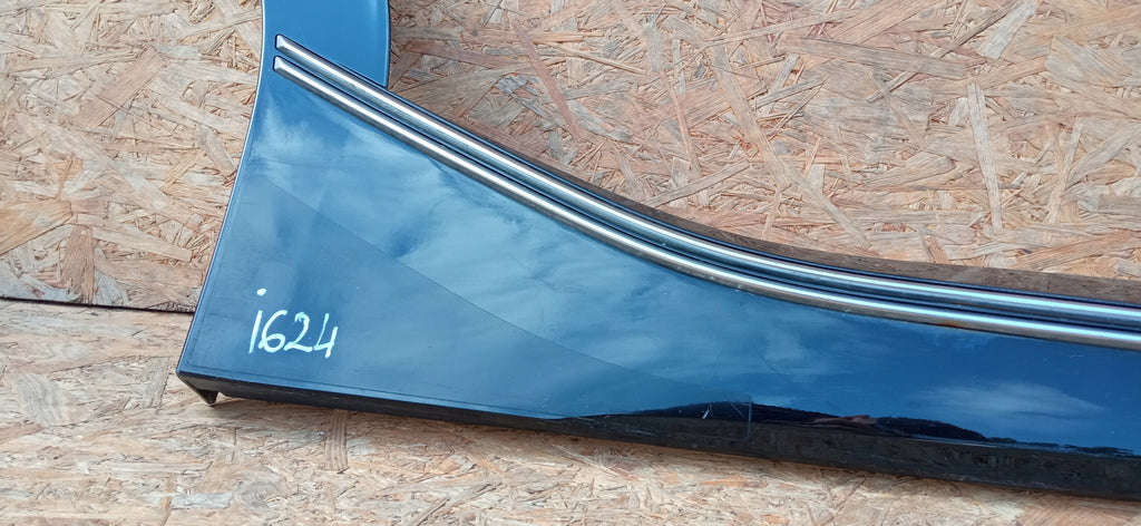 KIA EV6 EV-6 2021- LISTWA NAKŁADKA DRZWI PRAWY TYŁ PRAWA TYLNA 87734-CV100