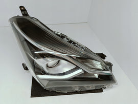 TOYOTA YARIS III LIFT 17- LAMPA PRAWA PRZÓD PRZEDNIA KOITO OD-197