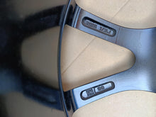 Load image into Gallery viewer, FELGA ALUMINIOWA HONDA CIVIC TYPE-R 17- 8.5"x20" 5x120 ET60 42700-TGH-A92