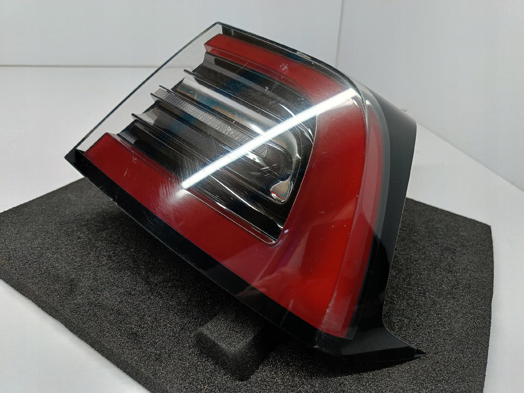 TESLA 3 III LIFT Y MY 20-LAMPA REFLEKTOR ŚWIATŁO PRAWY TYŁ LED 1502087-00-D
