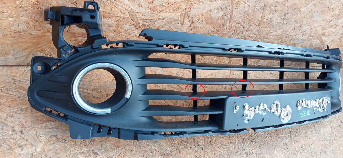 Renault Clio IV 4 12- Kühlergrill Gitter Mittlere Grill 622542958R — Foto 4 von 11