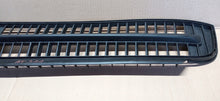 Load image into Gallery viewer, SKODA CITIGO 11- ATRAPA GRILL KRATKA DOLNA ZDERZAKA PRZEDNIEGO 1ST853677B