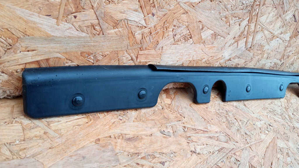 FORD KUGA MKIII 19- DACHLEISTENABDECKUNG HECKKLAPPE LJ6B-S404A06-AB