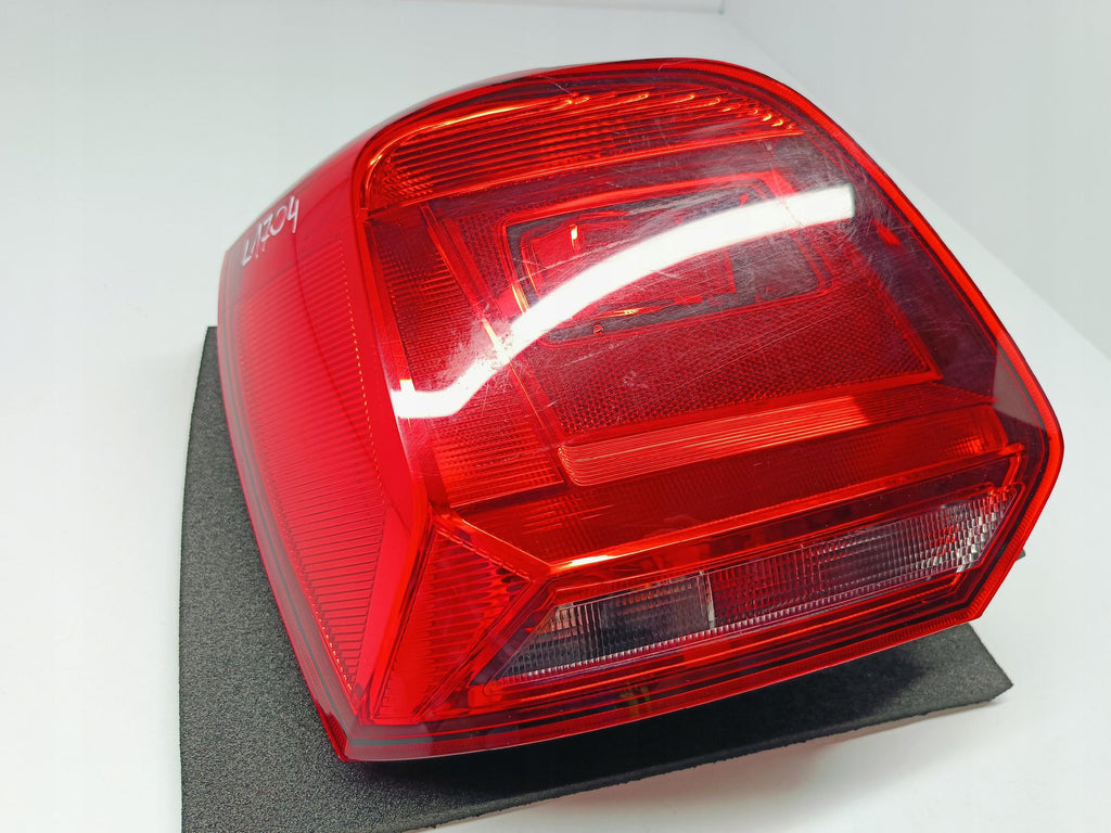VOLKSWAGEN POLO 6C LIFT 14- LAMPA LEWY TYŁ LEWA TYLNA 6C0945095K