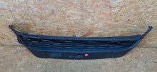 Load image into Gallery viewer, DACIA SANDERO II LIFT 17- ATRAPA ŚRODKOWA KRATKA GRILL 622541693R