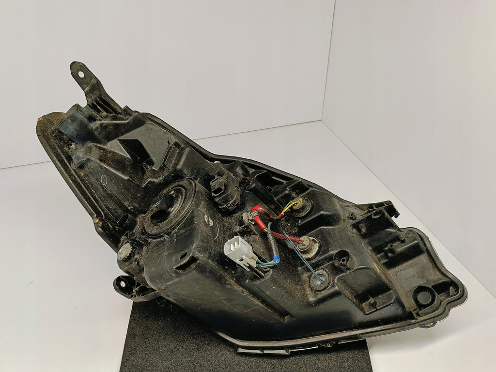 TOYOTA YARIS III LIFT 14- SCHEINWERFER LINKS VORNE KOITO OD-160