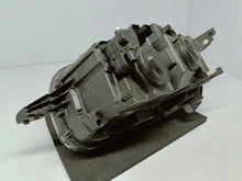 Załaduj zdjęcie do przeglądarki galerii, CITROEN C3 III SX 16- LAMPA PRAWA PRZÓD PRZEDNIA ZWYKŁA 9820059280