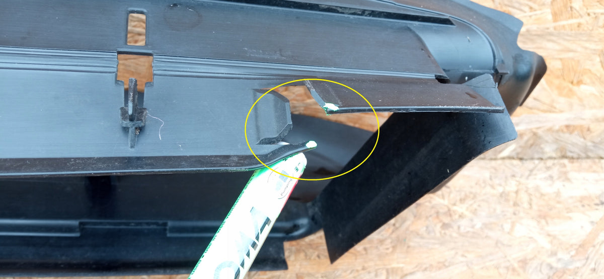 Ford Focus MK3 Lift 14- Kierownica Powietrza Wlot Panel F1EB-8314-Ab — zdjęcie 5 z 11