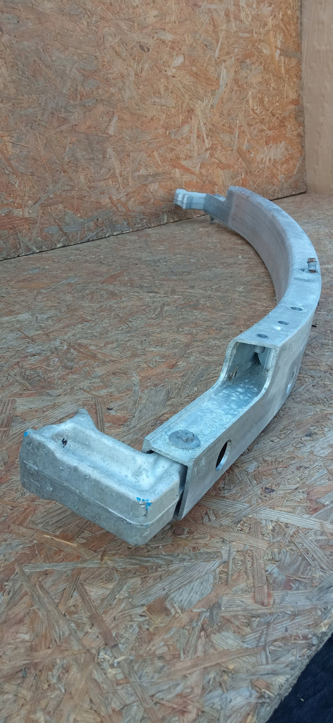 TESLA MODEL Y 21- BELKA WSPORNIK ZDERZAKA PRZÓD 1487601-00-E
