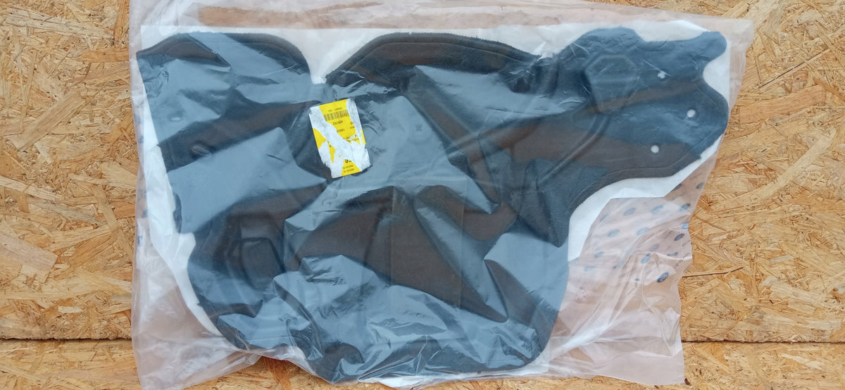 Ford Focus 16- Abdeckung Dichtung Links Tür — Foto 1 von 5