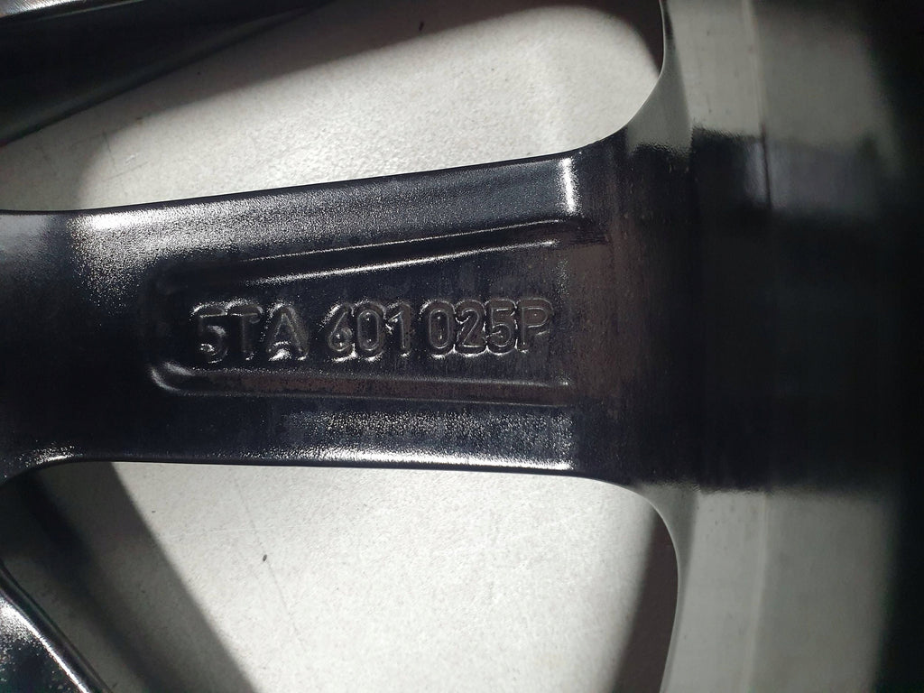 Volkswagen Touran III FELGA ALUMINIOWA 16 CALI 6.5x16 ET48 5x112 5TA601025P
