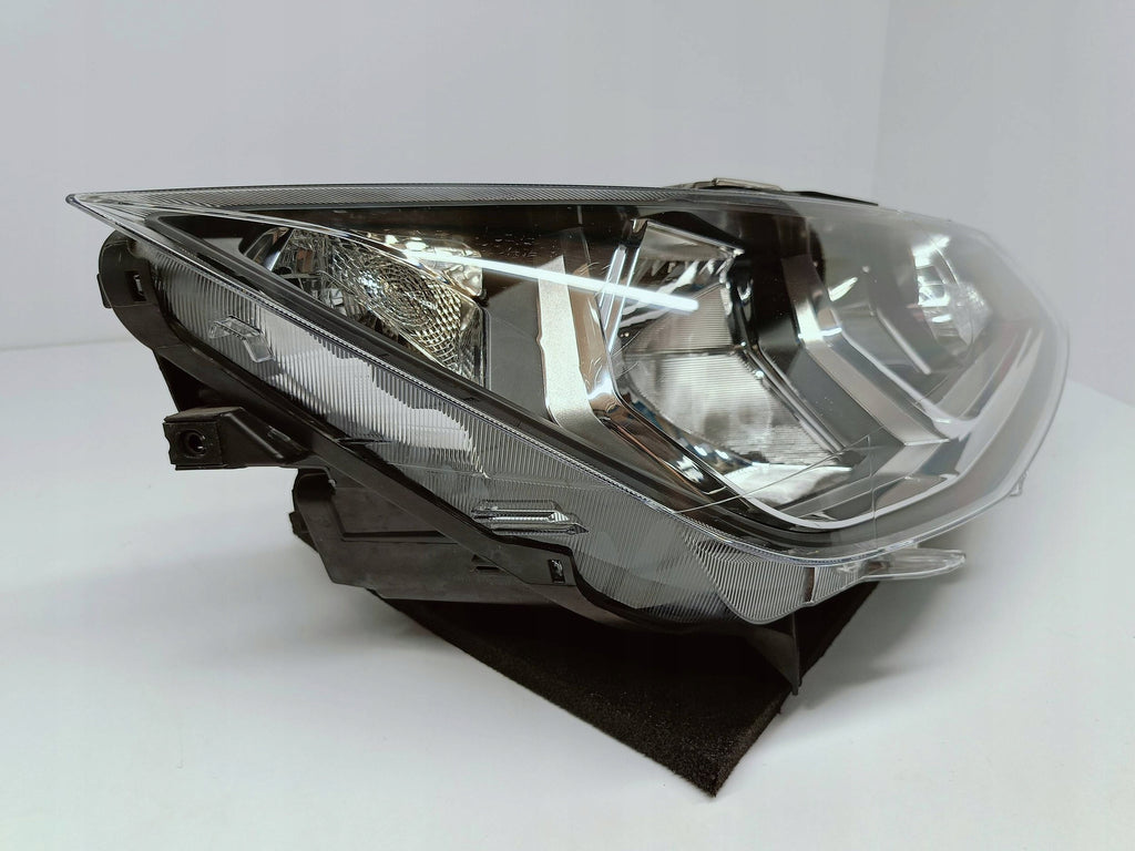 Seat Ibiza V ARONA 17- LAMPA PRAWA PRZÓD ZWYKŁA H7 EU 6F1941006B