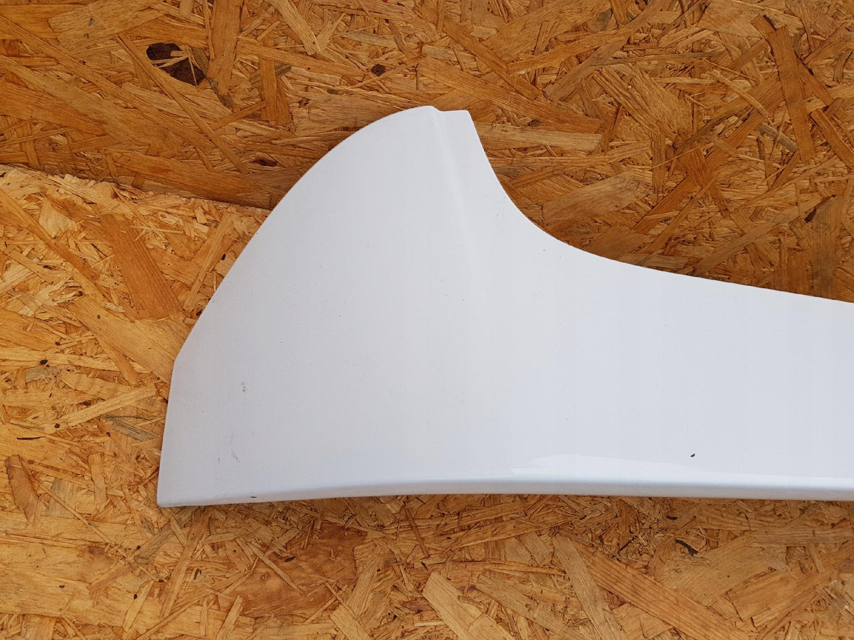 Ford Fiesta MK7 Spoiler Aileron Casquette Arrière Hayon 8A61-A44210-B — photo 5 sur 13