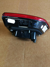 Laden Sie das Bild in den Galerie-Viewer, RENAULT KADJAR LIFT 17- HECKKLAPPENLEUCHTE LINKS HINTEN LED 265553530R