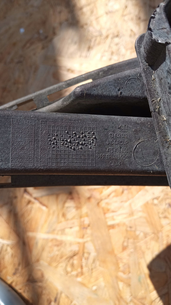 OPEL CORSA E 14- KÜHLERGRILL UNTEN BLENDE