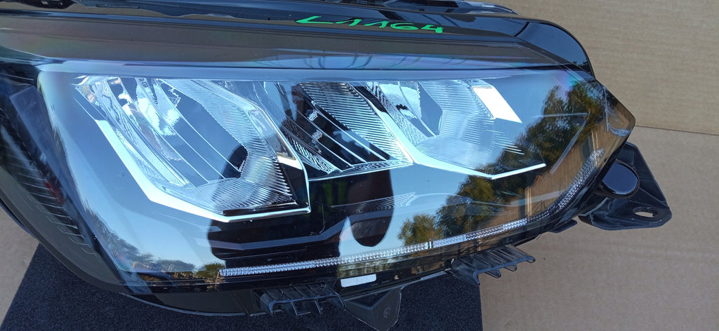 PEUGEOT 208 II 2008 II 19- LAMPA PRAWA PRZÓD LED TECHNOLOGY 9833036180