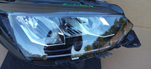 Laden Sie das Bild in den Galerie-Viewer, PEUGEOT 208 II 2008 II 19- LAMPA PRAWA PRZÓD LED TECHNOLOGY 9833036180