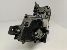 Laden Sie das Bild in den Galerie-Viewer, HYUNDAI IONIQ 5 V 21- SCHEINWERFER LINKS VORNE VOLL-LED 92101-GI EU