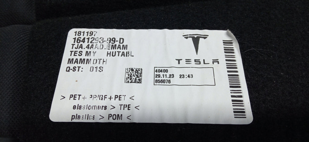 TESLA MODEL Y MY 20- PÓŁKA BAGAŻNIKA ROLETA 1641293-99-D
