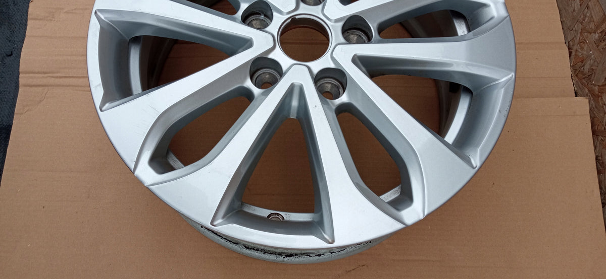 Wheel Alloy Renault 6.5JX16 CH5-44 5X114.3ET44 403007532R — photo 2 of 12
