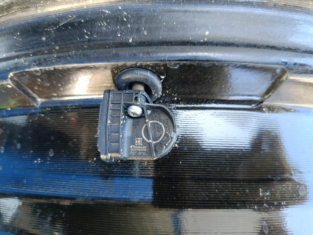 FELGA ALUMINIOWA VOLVO EX-30 EX30 OE 8.0"x19" 5x108 ET48.5 30000286