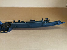 Load image into Gallery viewer, VOLKSWAGEN POLO VI 2GS ATRAPA GRILL