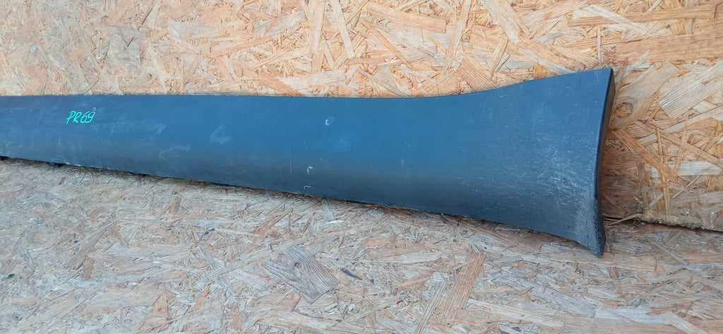 Tesla Model Y MY 20- EINSTIEGSLEISTE TÜRSCHWELLE ABDECKUNG SCHWELLE LINKS 1497740-00-D